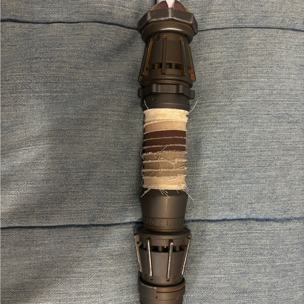 Star Wars Hasbro Black Series Lightsaber yellow blade